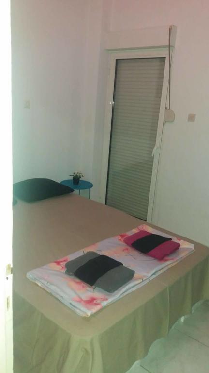 Elite House *